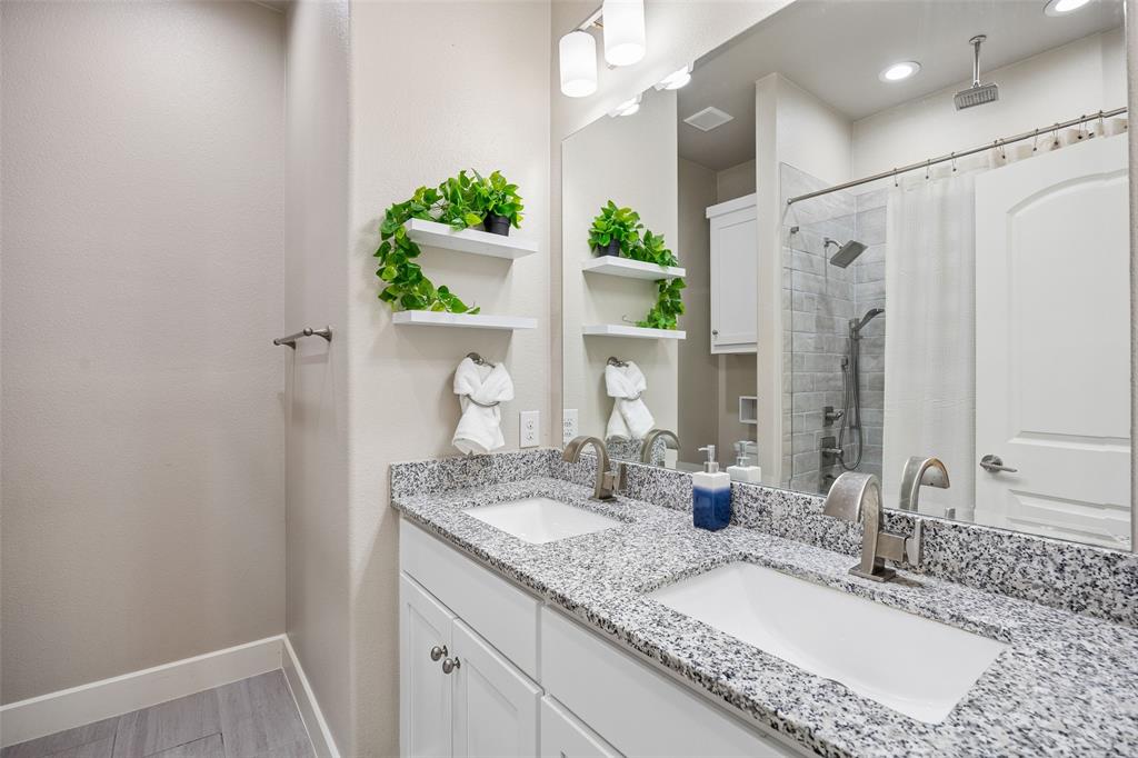 2279 Dorian Place Property Photo 12
