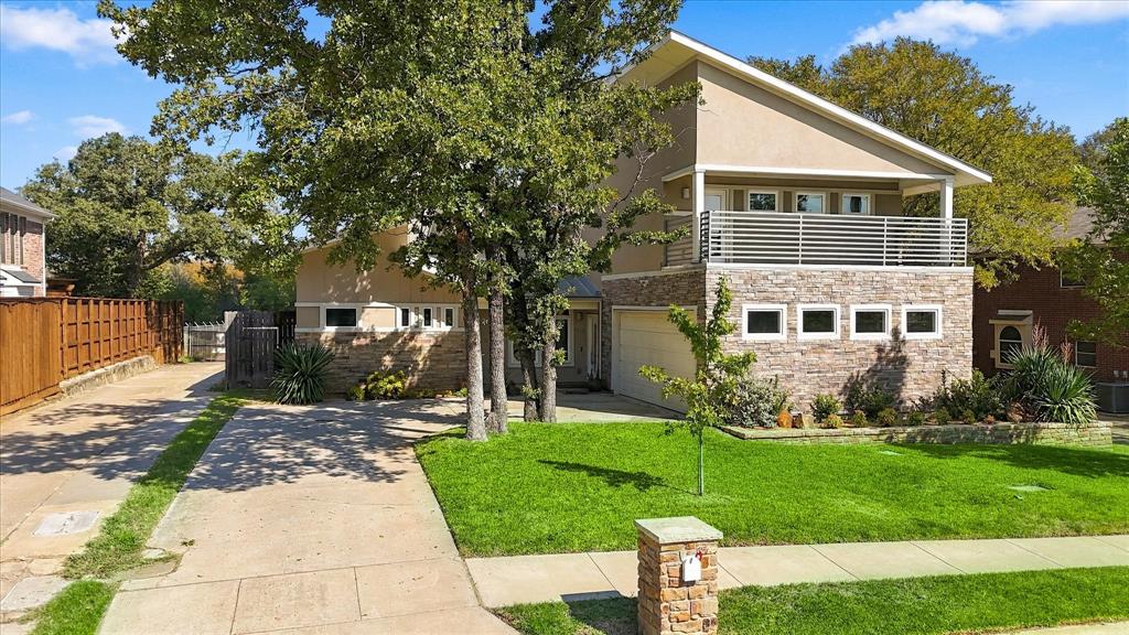 908 Idlewild Court