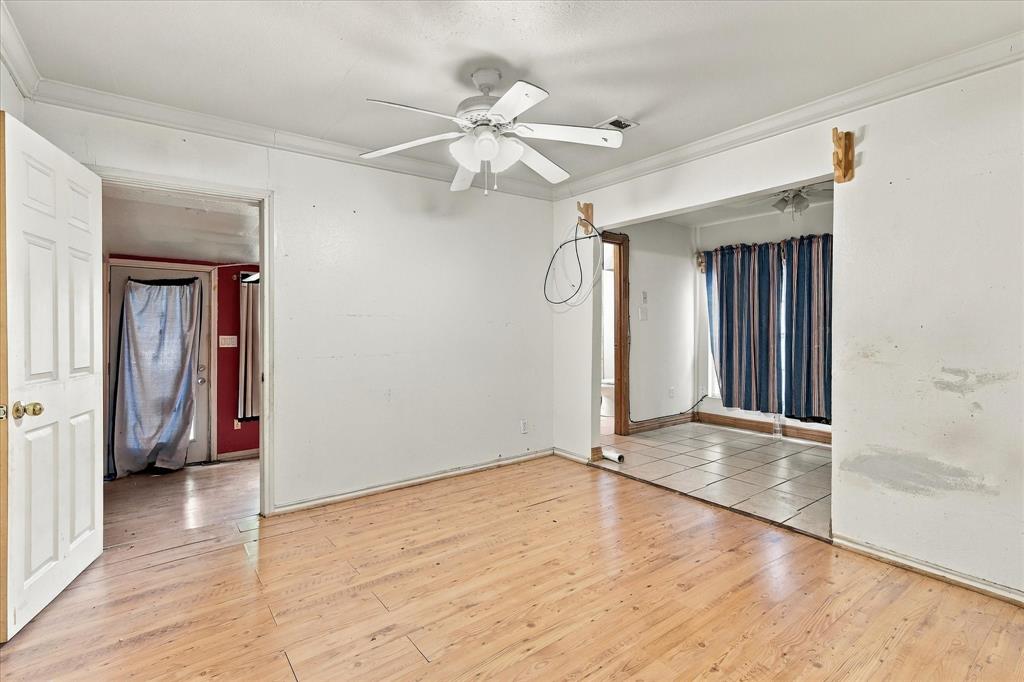 622 E Mckinney Street Property Photo 12