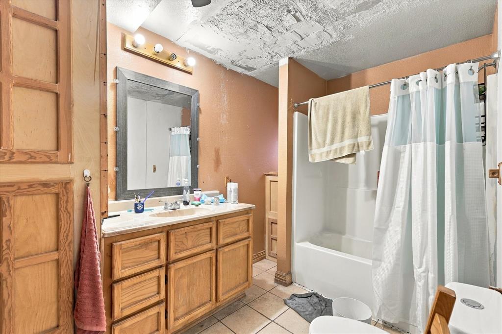 622 E Mckinney Street Property Photo 13