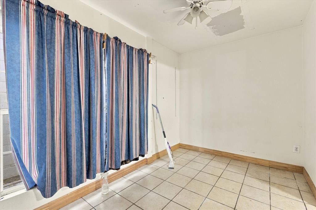 622 E Mckinney Street Property Photo 15