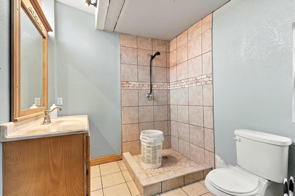 622 E Mckinney Street Property Photo 16