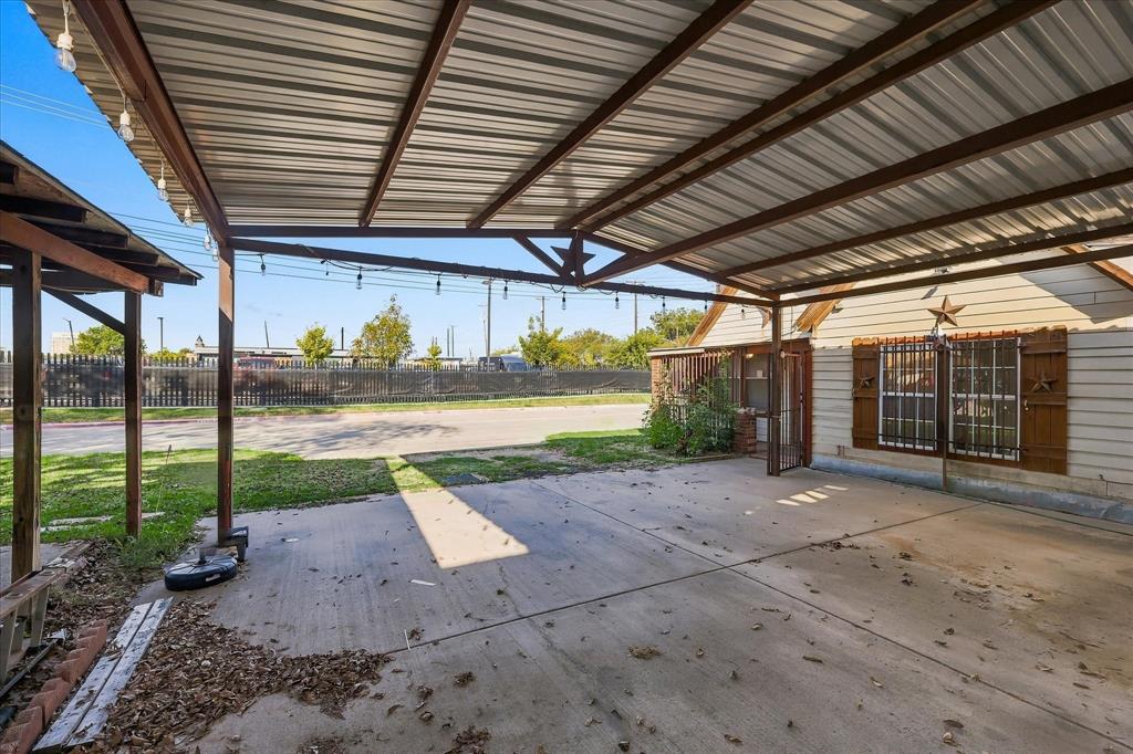 622 E Mckinney Street Property Photo 19