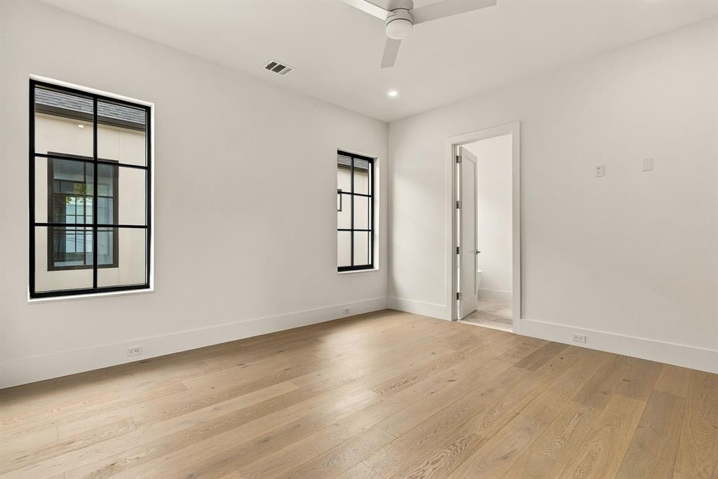 5122 Elsby Avenue Property Photo 35