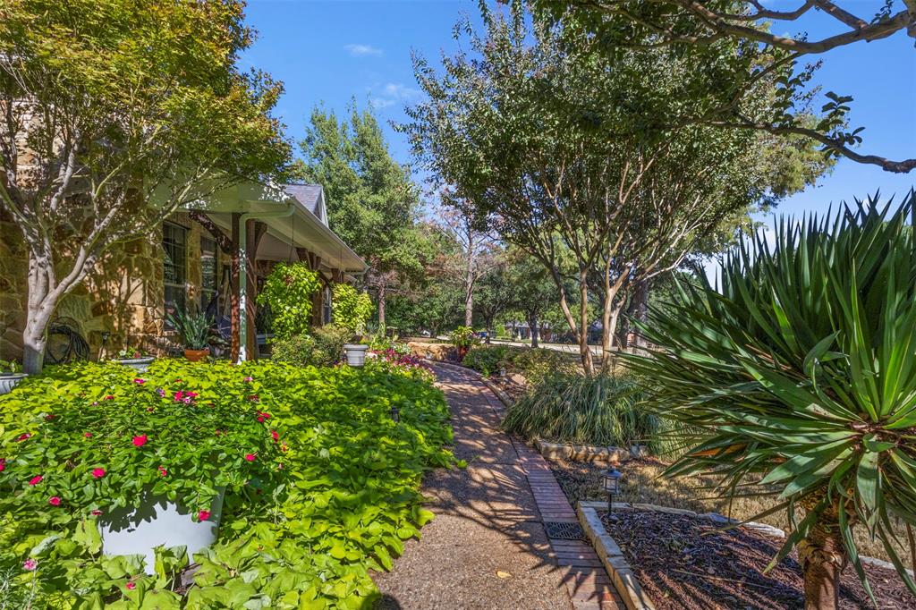 15600 Big Horn Trail Property Photo 2