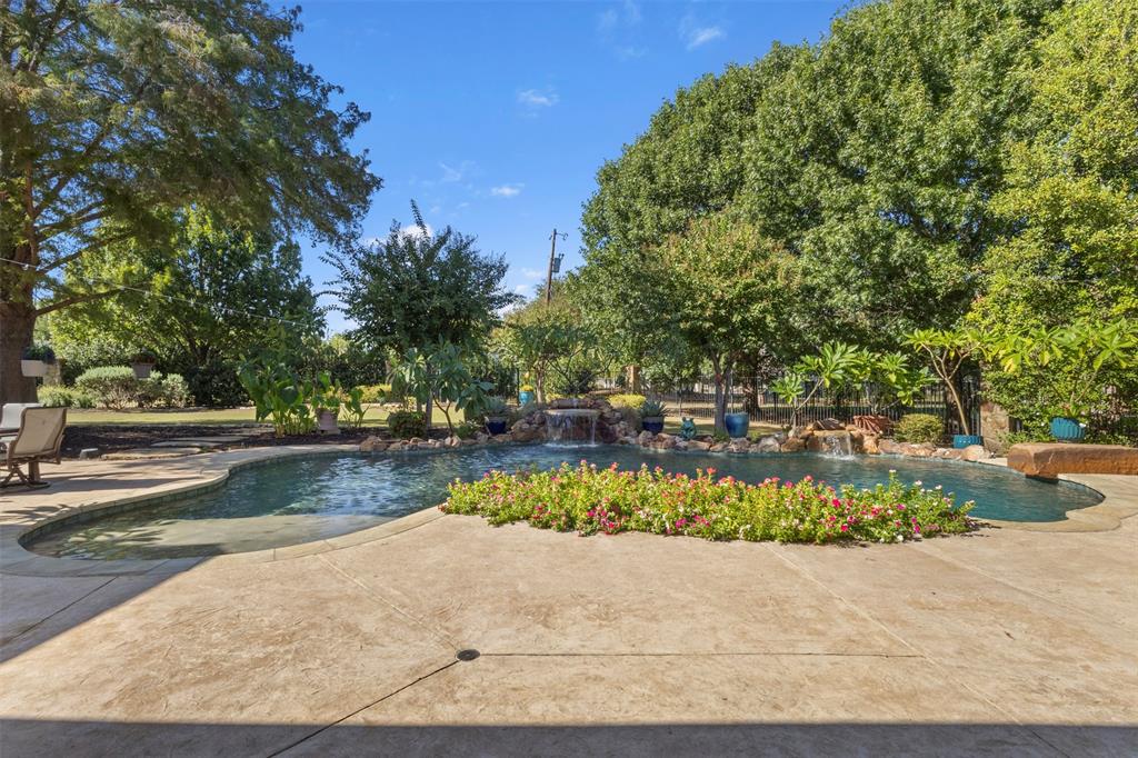 15600 Big Horn Trail Property Photo 17