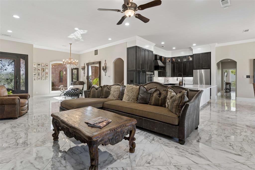 4613 Lake Breeze Drive Property Photo 10