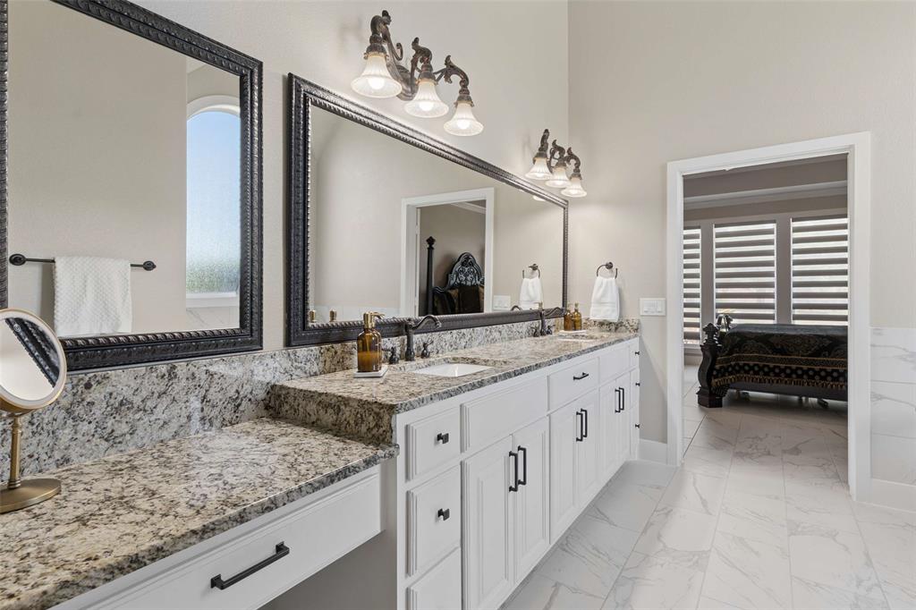 4613 Lake Breeze Drive Property Photo 18