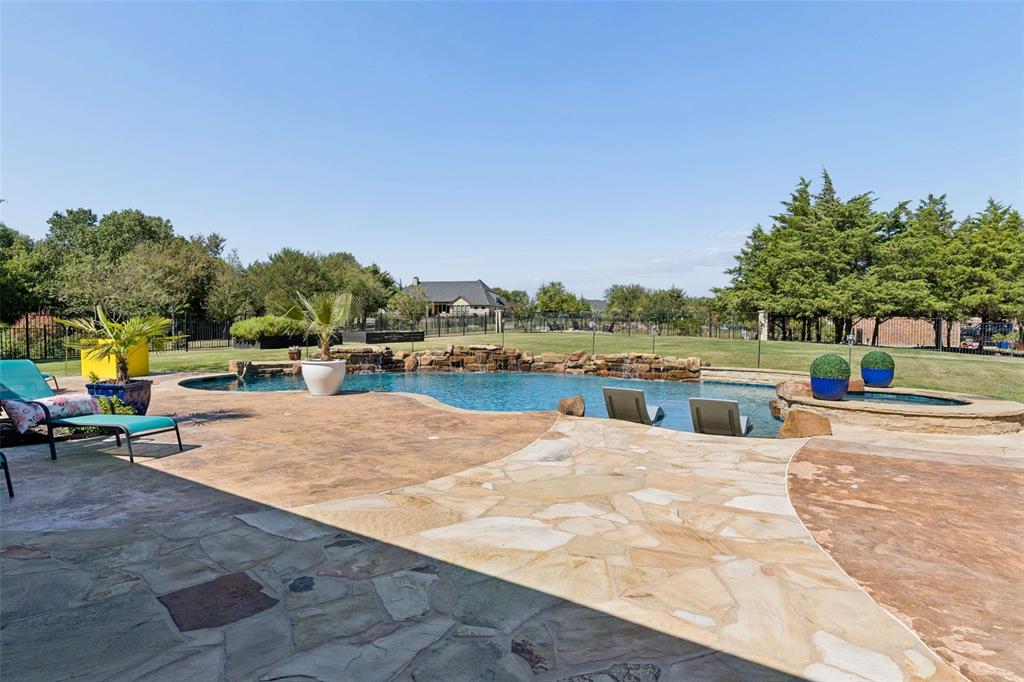 4613 Lake Breeze Drive Property Photo 31