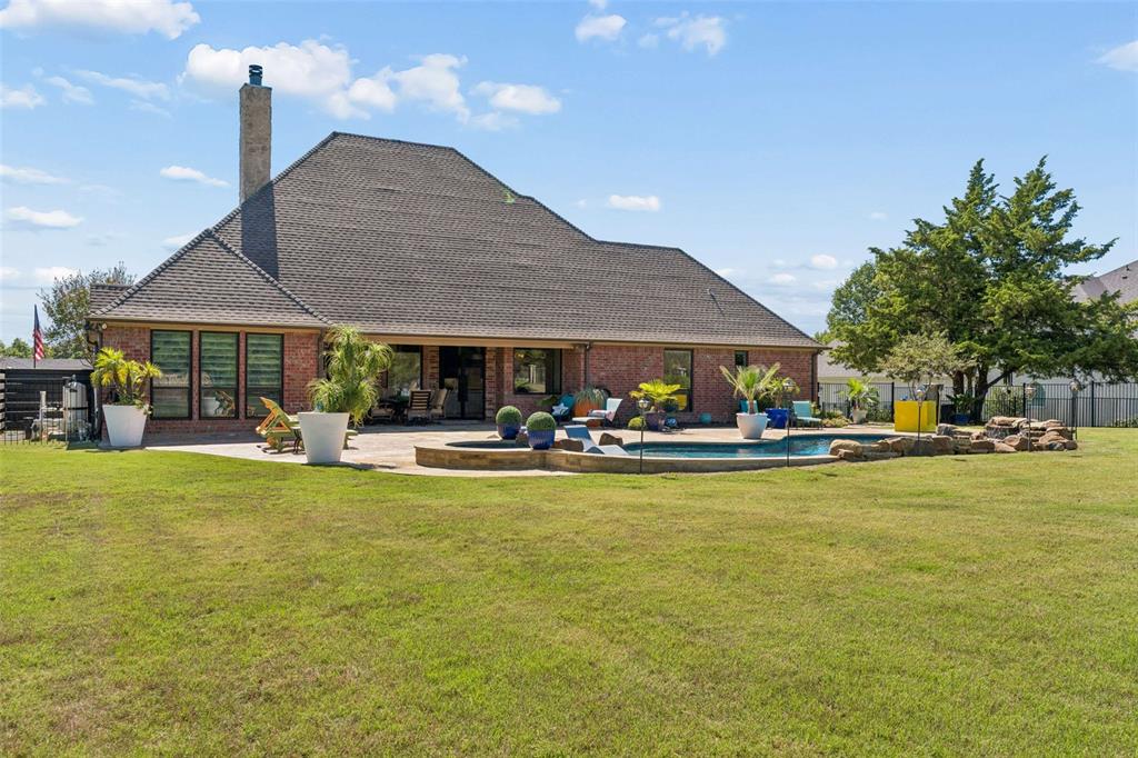 4613 Lake Breeze Drive Property Photo 34
