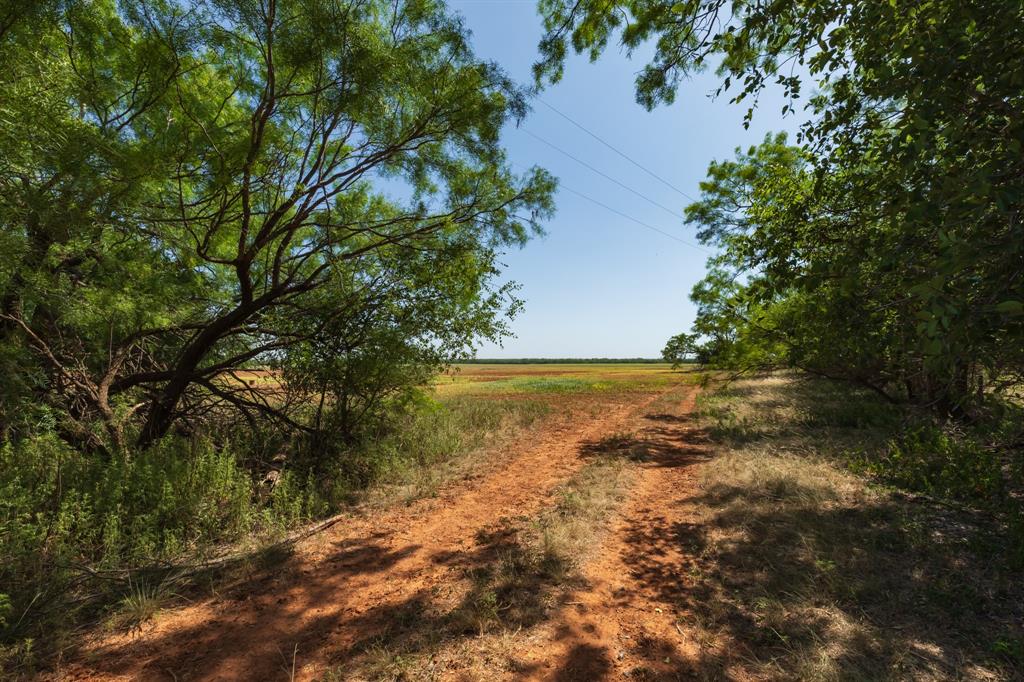 9000 Private Road 496 Property Photo 11