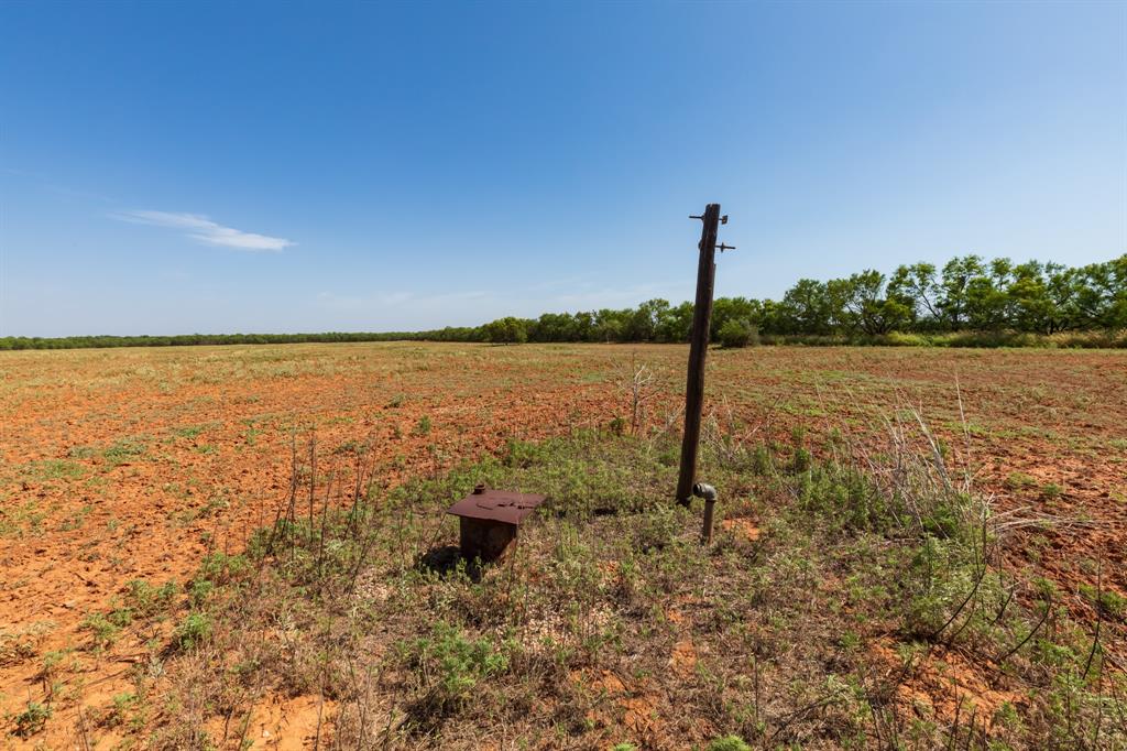 9000 Private Road 496 Property Photo 12
