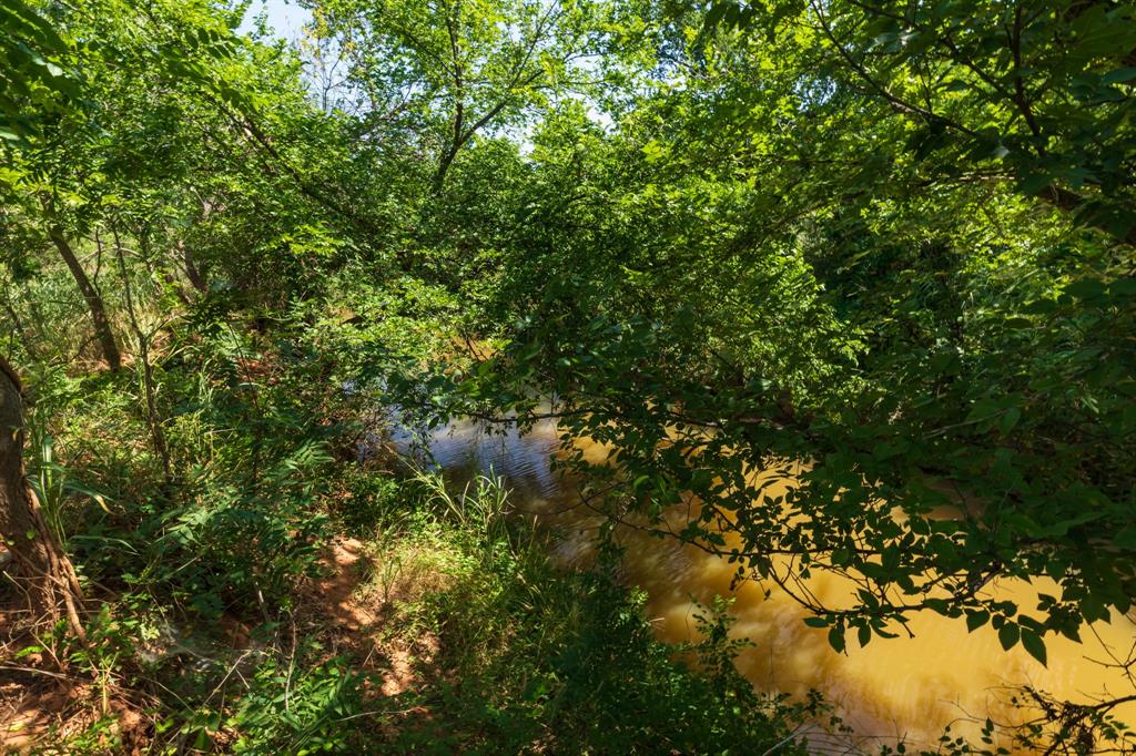 9000 Private Road 496 Property Photo 18