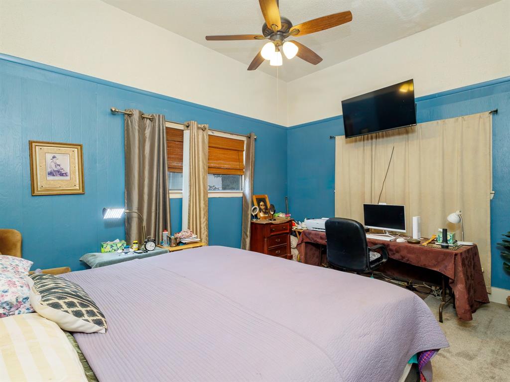 714 W College Avenue Property Photo 20