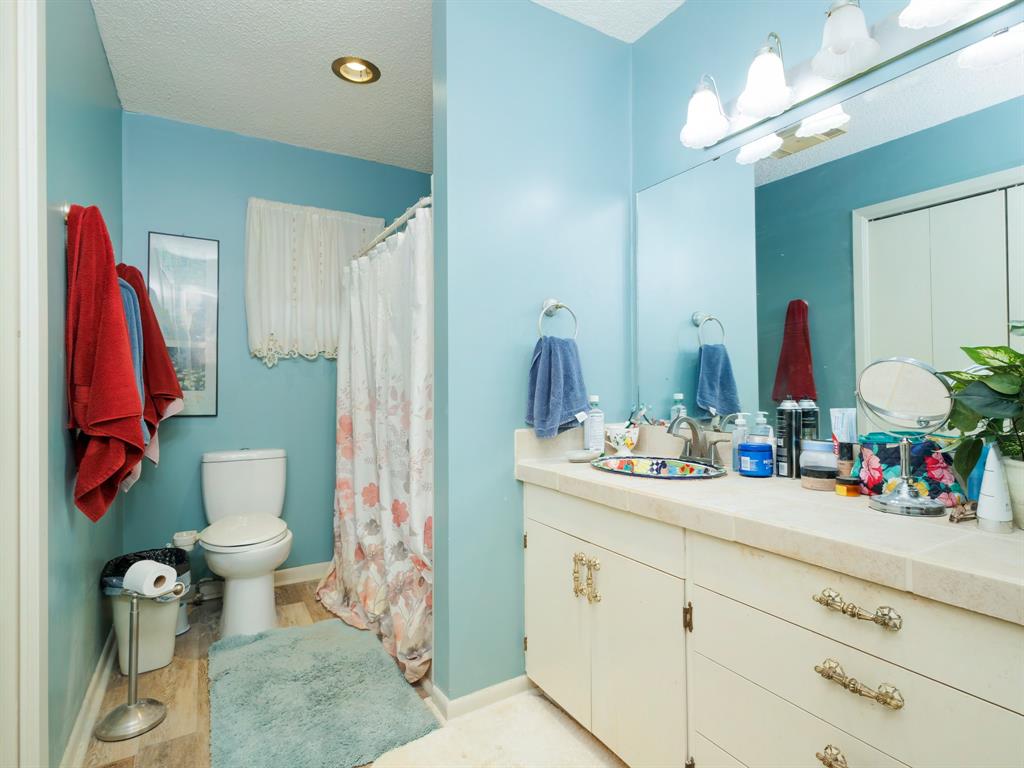 714 W College Avenue Property Photo 22