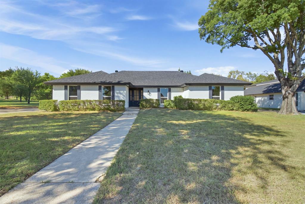 316 Oak Valley Drive Property Photo 1