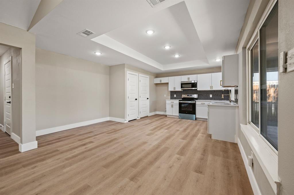 7512 Clover Lane Property Photo 8