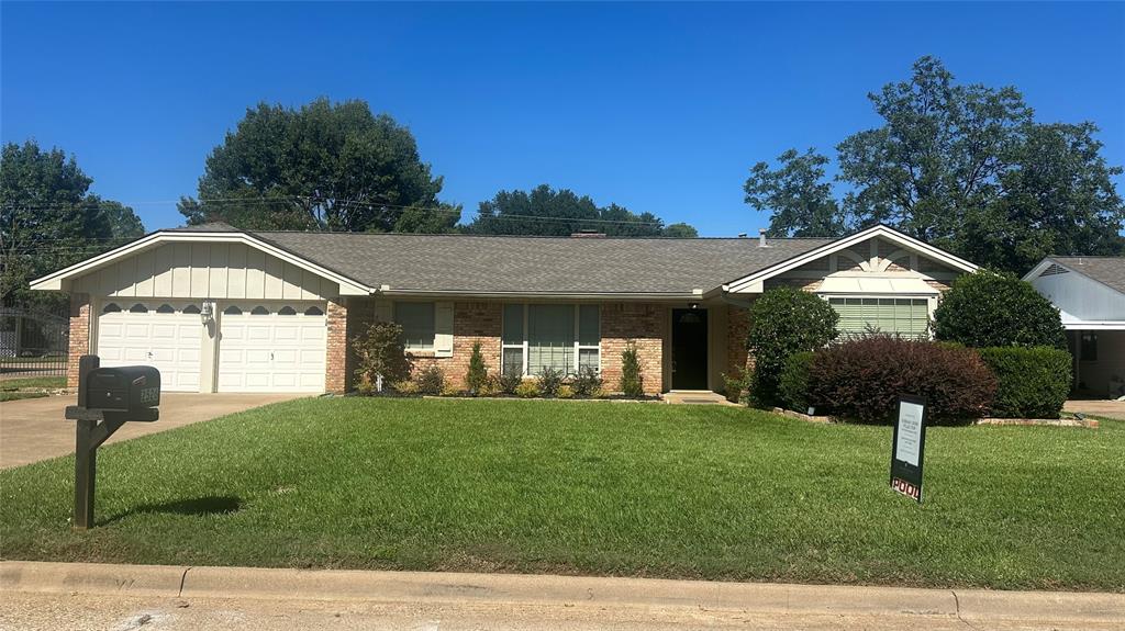 2526 Nottingham Place Property Photo 1