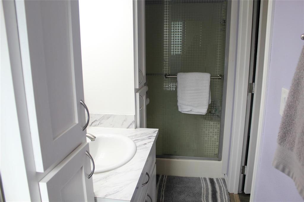 402 Cleveland Street Property Photo 6