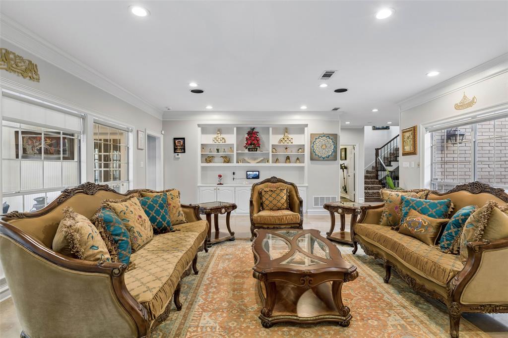 6422 Covecreek Place Property Photo 12