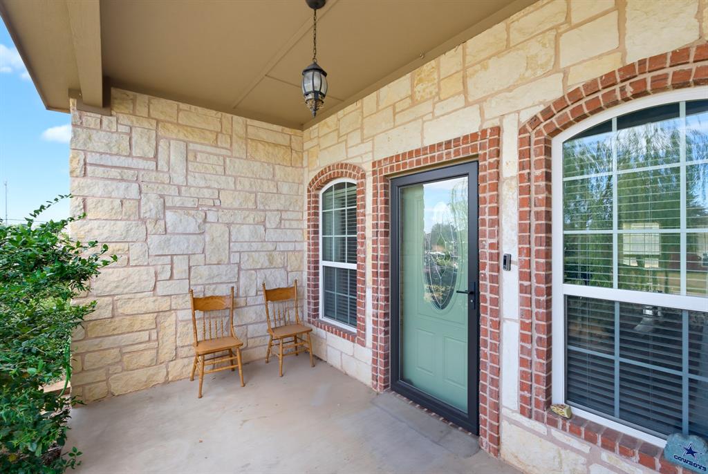 381 Lollipop Trail Property Photo 1