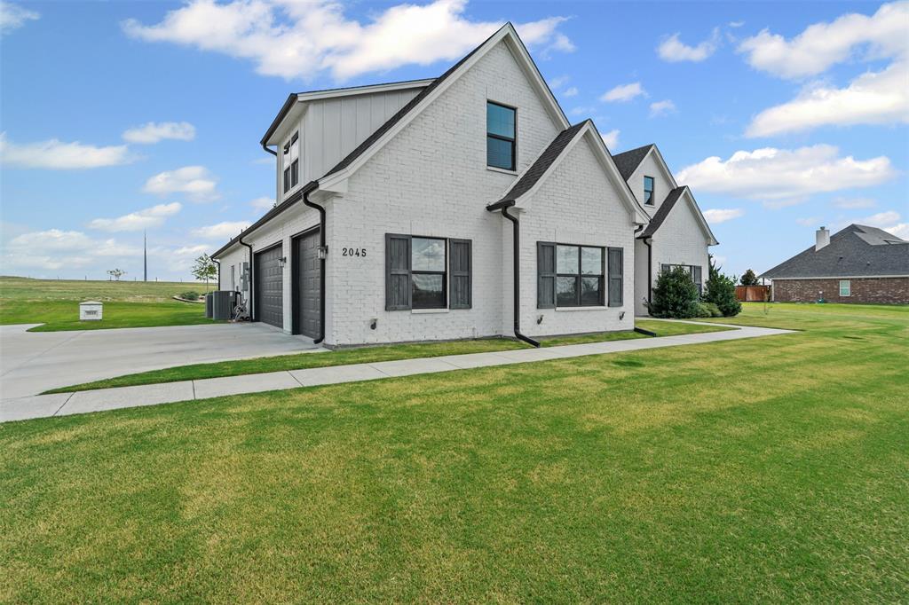 2045 Eagles Ridge Drive Property Photo 1