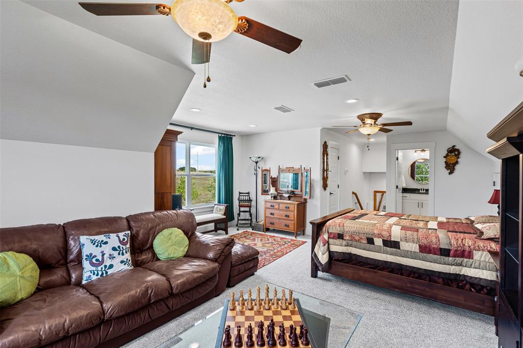 2045 Eagles Ridge Drive Property Photo 17