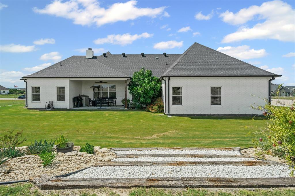 2045 Eagles Ridge Drive Property Photo 28