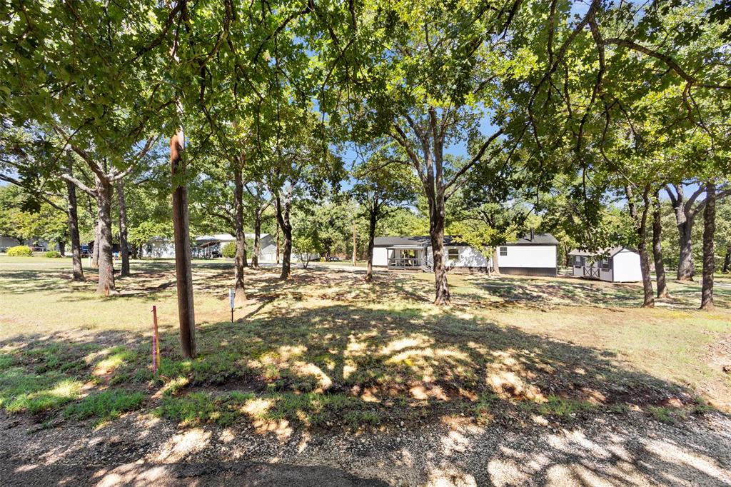 440 & 441 Shady Lane Property Photo 4
