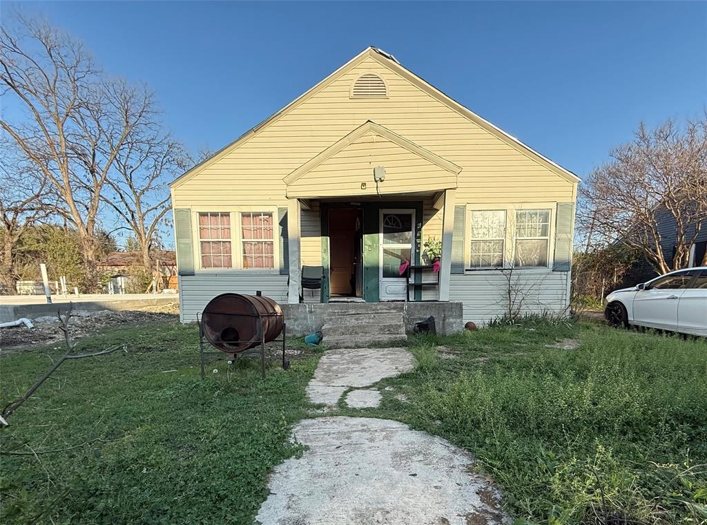 6916 Victoria Avenue Property Photo 1
