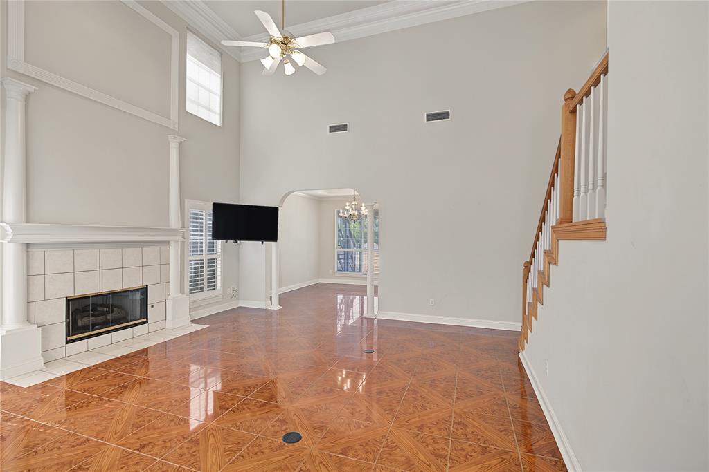 5735 S Lakeshore Drive Property Photo 5