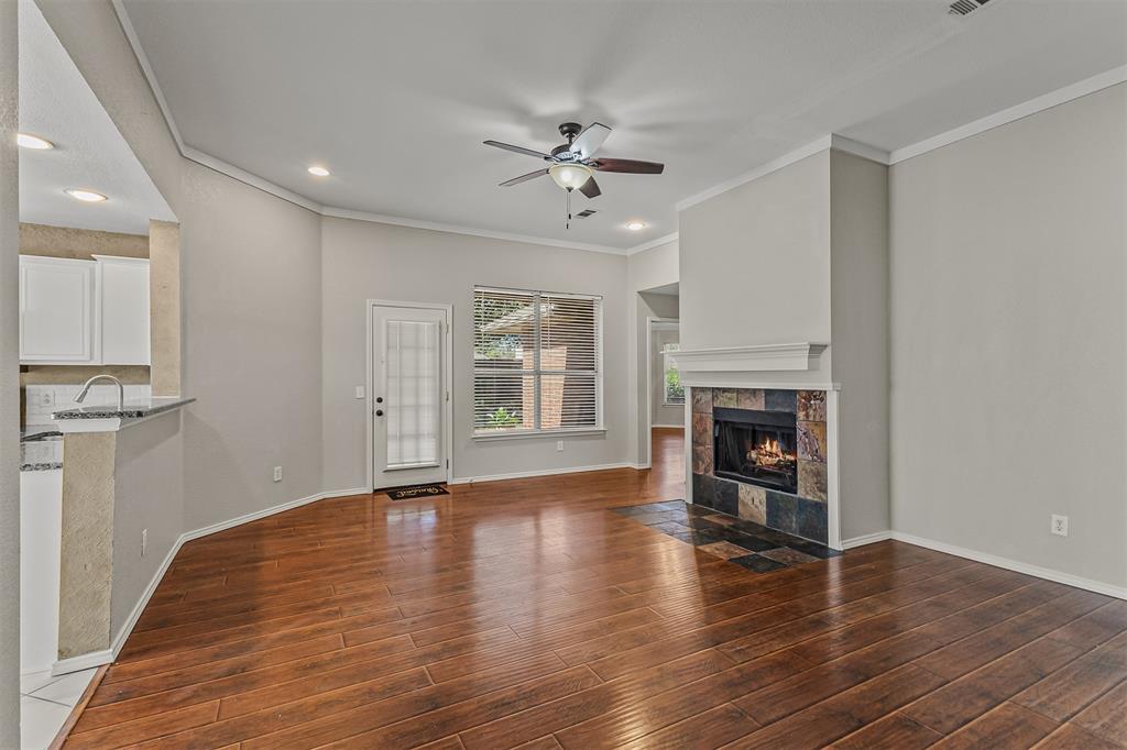 109 N Rolling Meadows Drive Property Photo 6