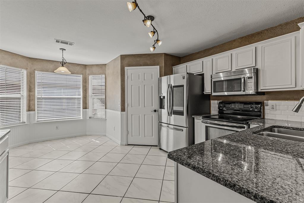 109 N Rolling Meadows Drive Property Photo 10