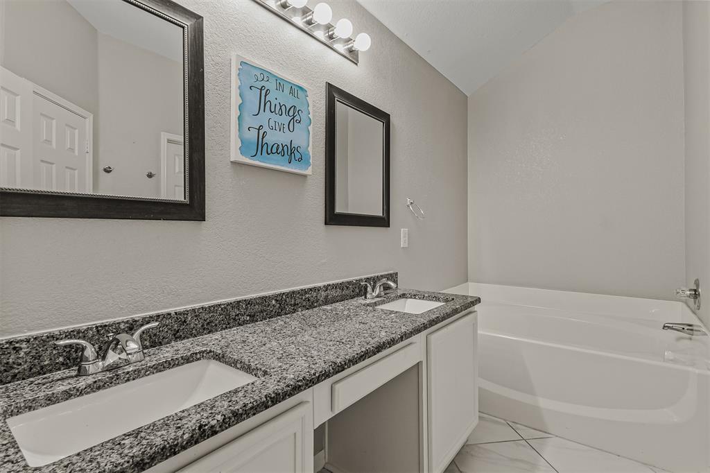 109 N Rolling Meadows Drive Property Photo 14