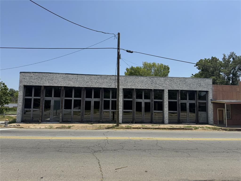 602 S Armstrong Avenue 604 Property Photo 1