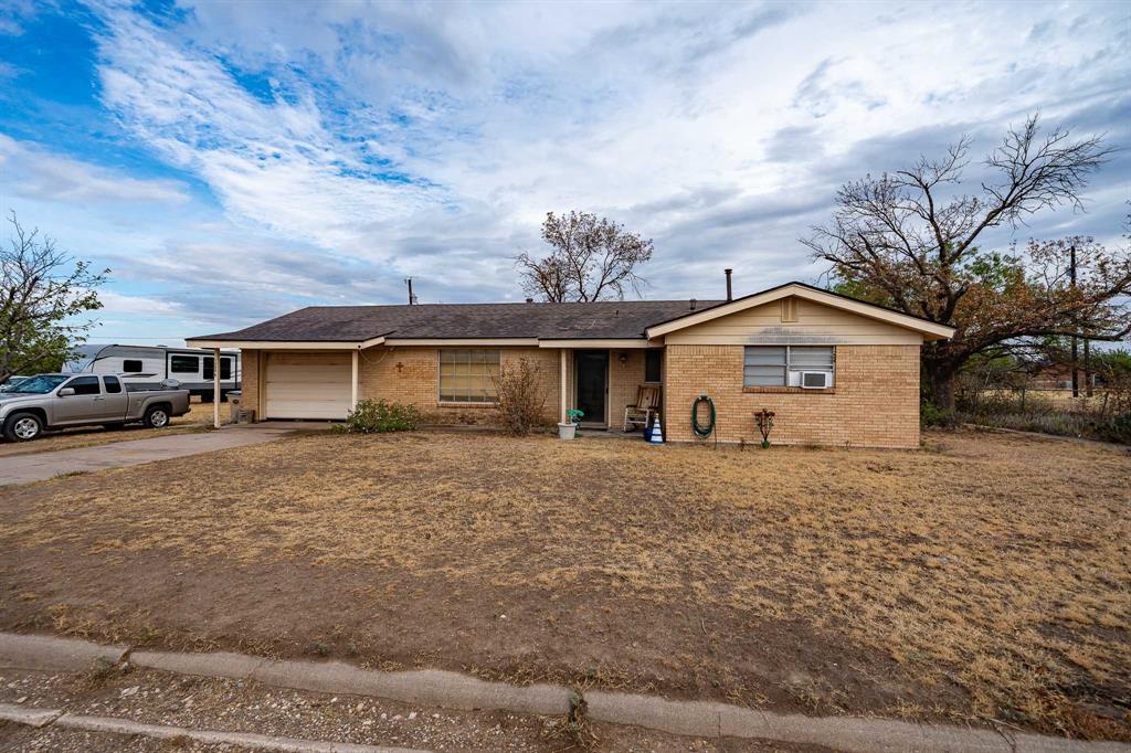 1532 6th Street Property Photo 1