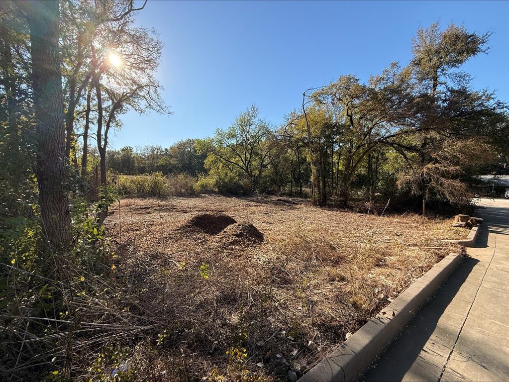 120 N Andrews Drive Property Photo 1