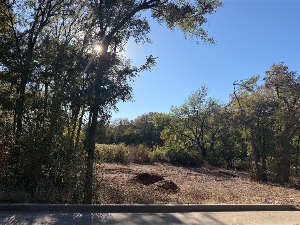 120 N Andrews Drive Property Photo 2
