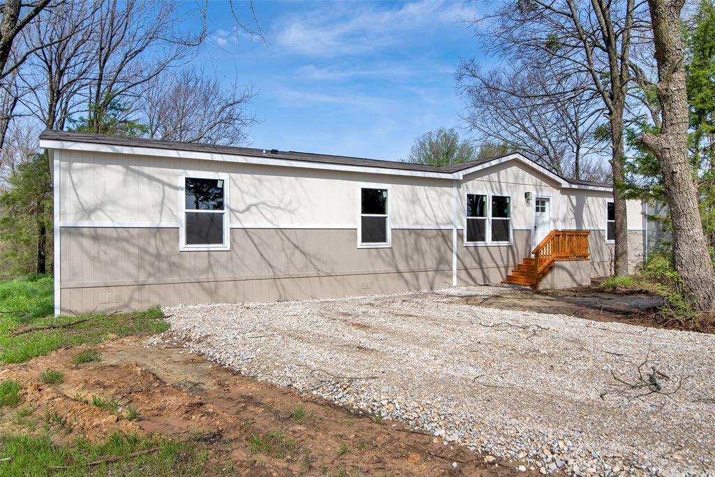 629 Cr-167 Street Property Photo 2