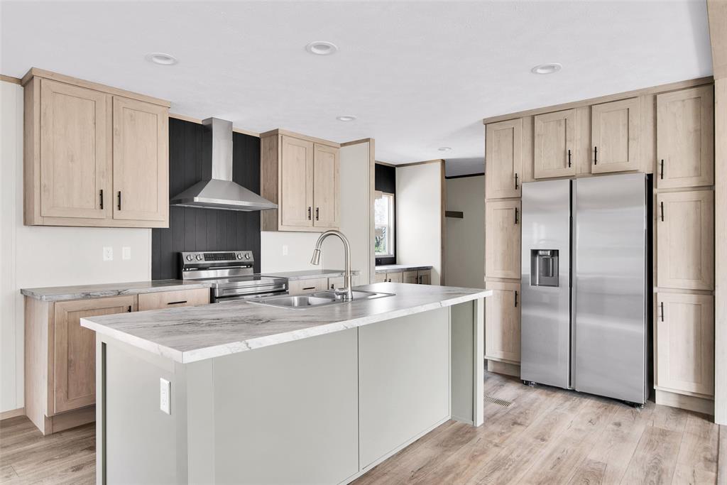 629 Cr-167 Street Property Photo 3