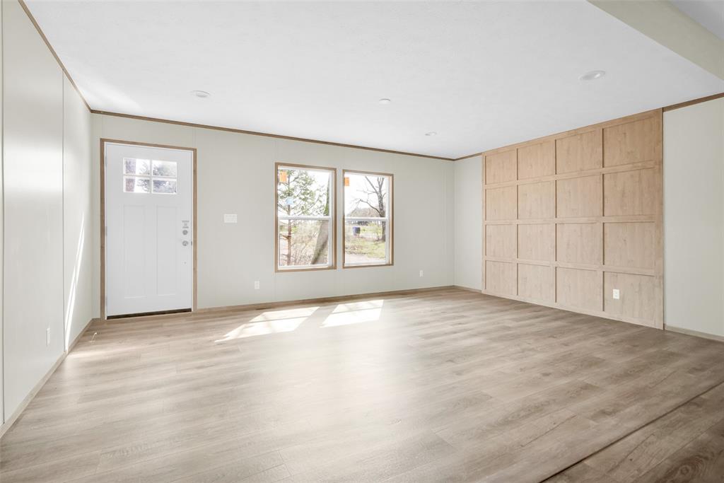 629 Cr-167 Street Property Photo 6