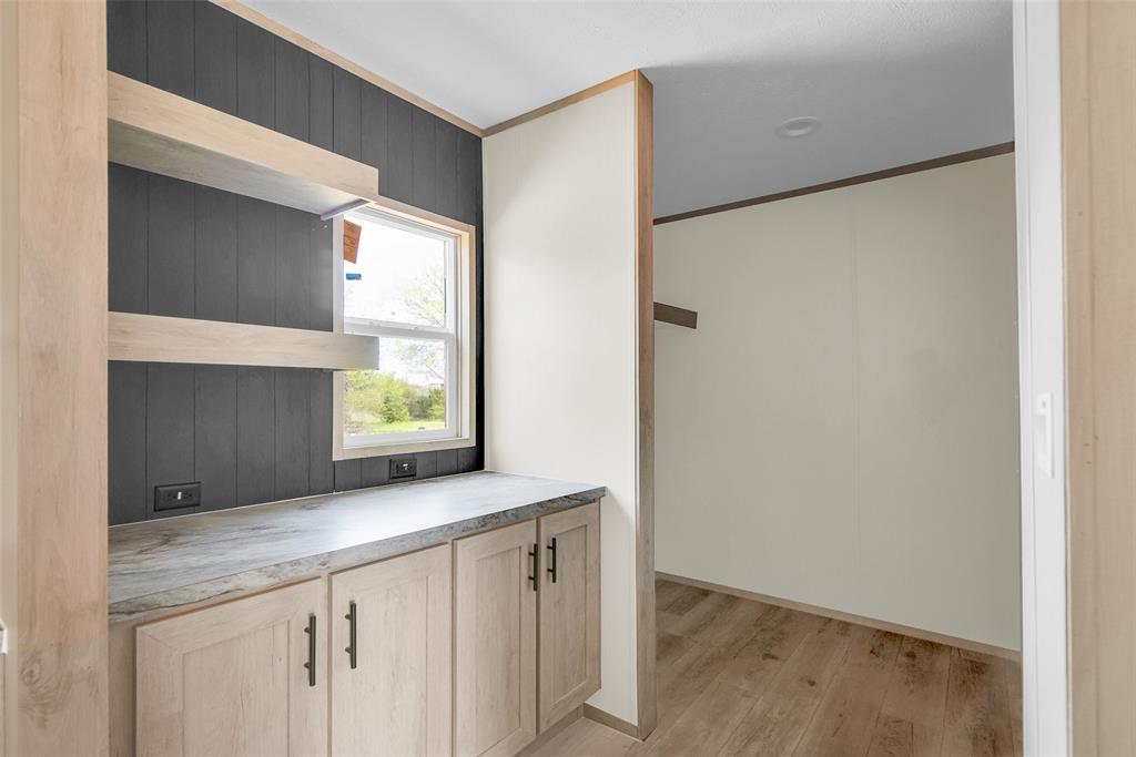 629 Cr-167 Street Property Photo 8