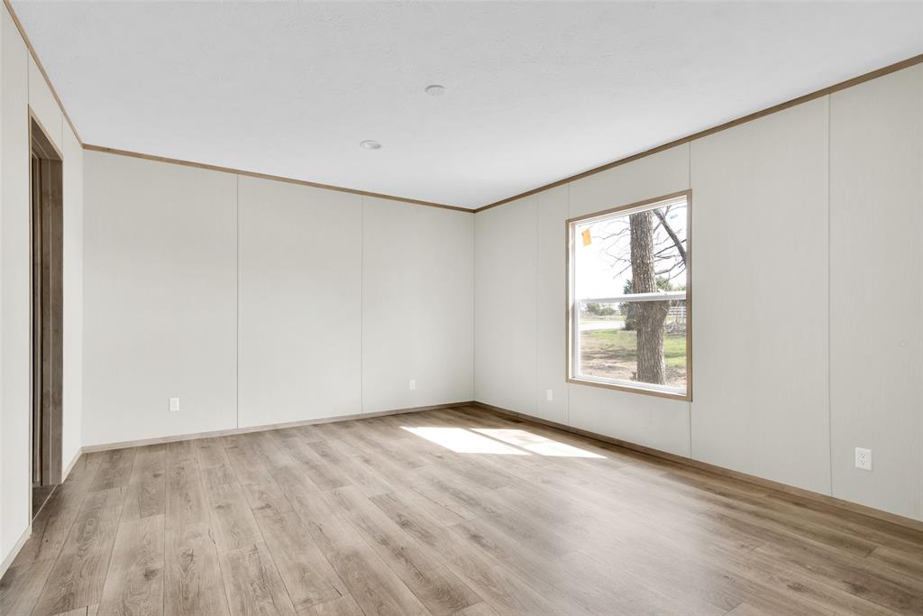 629 Cr-167 Street Property Photo 9