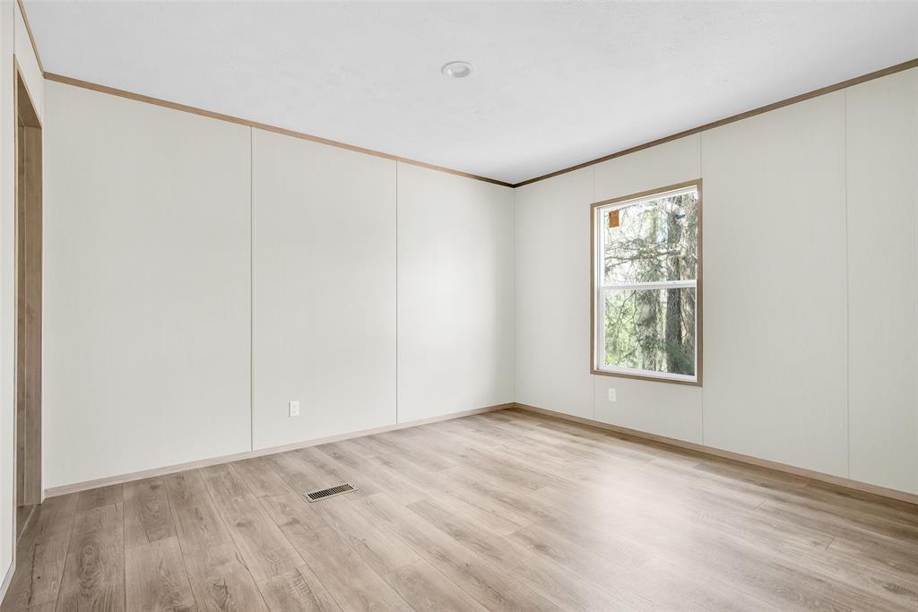 629 Cr-167 Street Property Photo 13