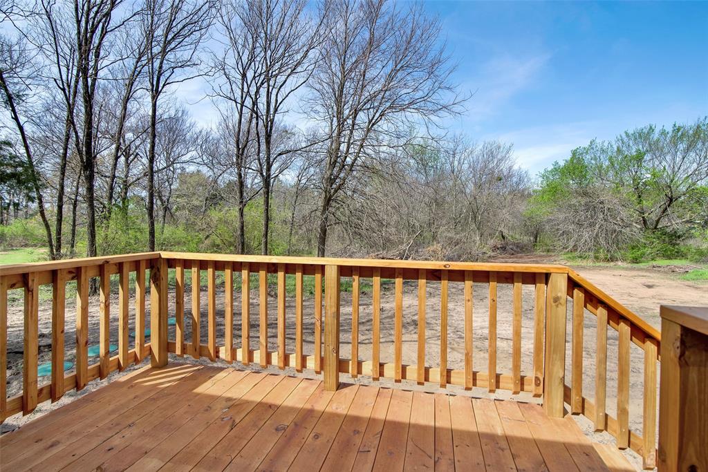 629 Cr-167 Street Property Photo 16