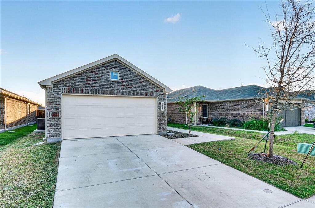 4562 Riverbank Road Property Photo 3