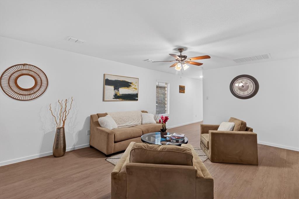 4562 Riverbank Road Property Photo 8