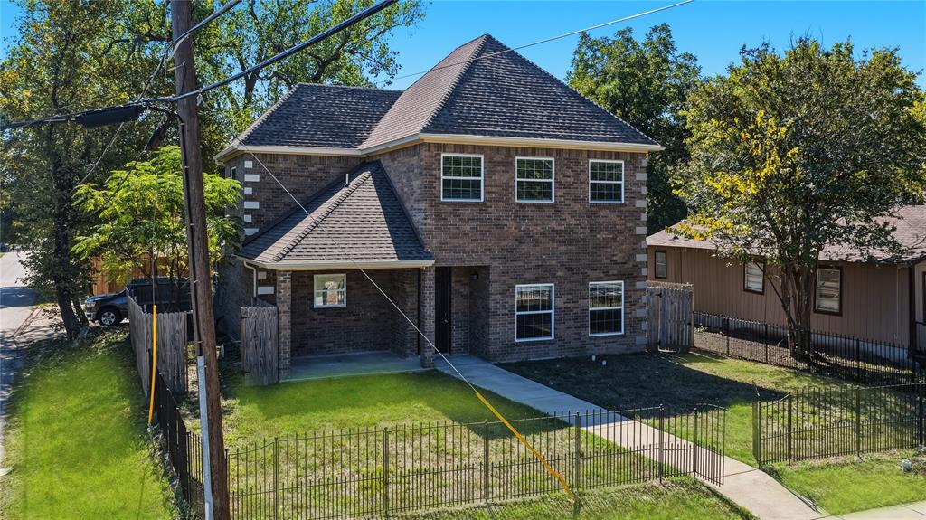 301 Mineral Wells Property Photo 1