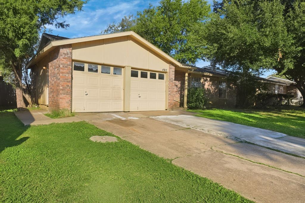 4912 Sandalwood Lane Property Photo 1