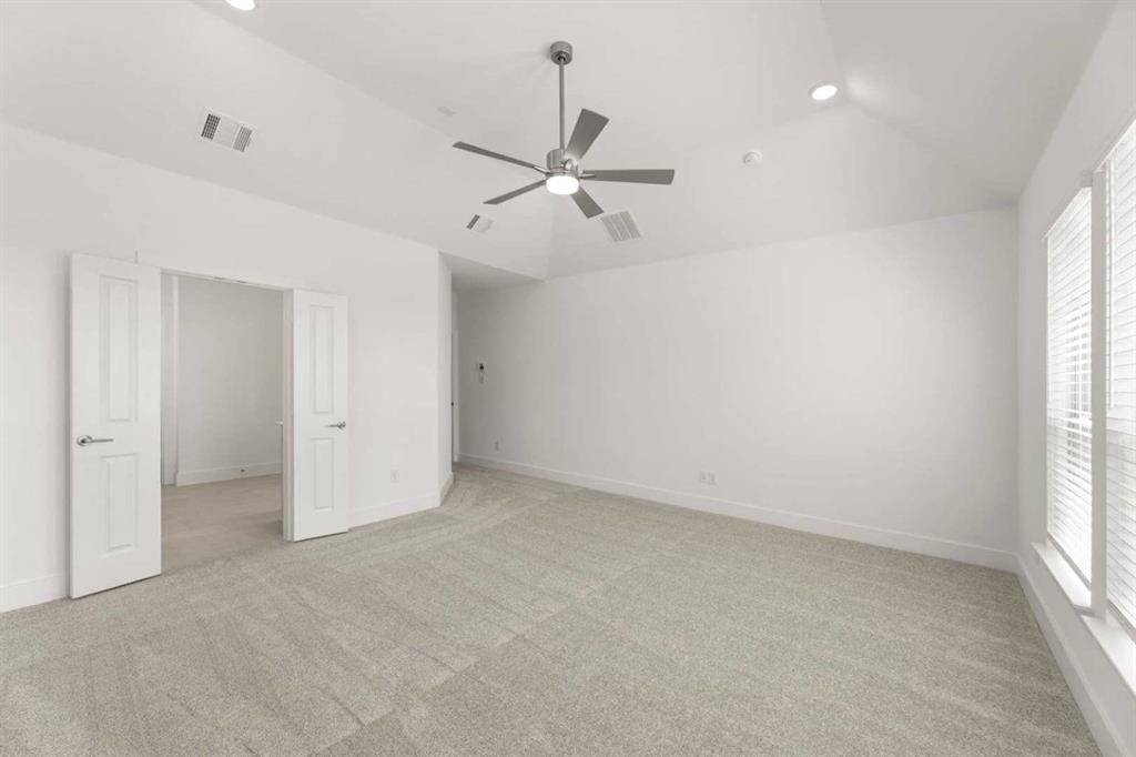 2405 Parkway Avenue Property Photo 22